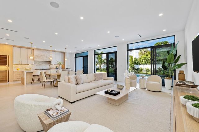 101 NW 17th Street, Delray Beach, FL 33444