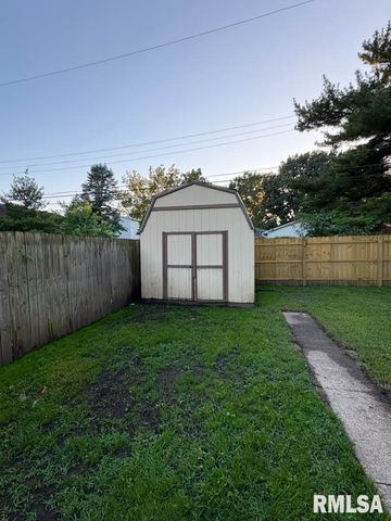 2117 N 17TH Street, Springfield, IL 62702