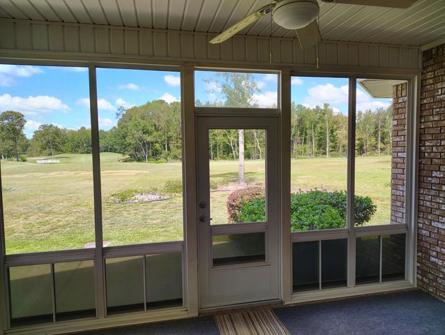 29 Lake Arbu Drive, Manning, SC 29102