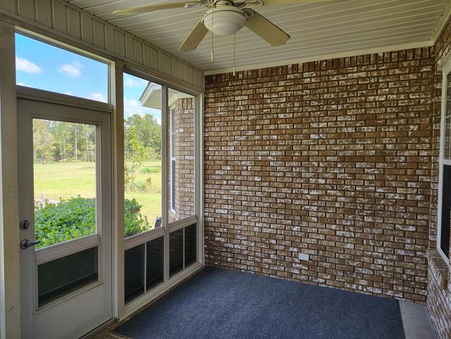 29 Lake Arbu Drive, Manning, SC 29102