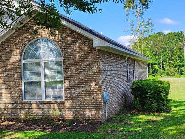29 Lake Arbu Drive, Manning, SC 29102