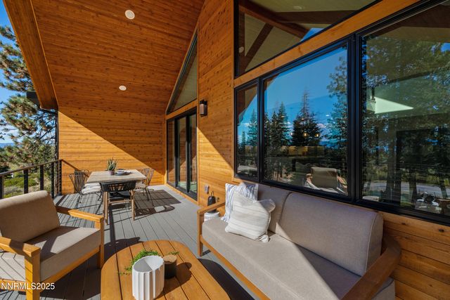 121 Sierra Colina Drive 21, Stateline, NV 89449