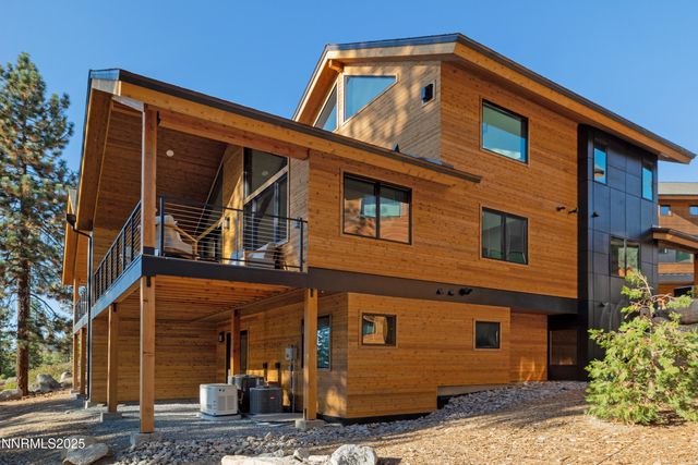 121 Sierra Colina Drive 21, Stateline, NV 89449