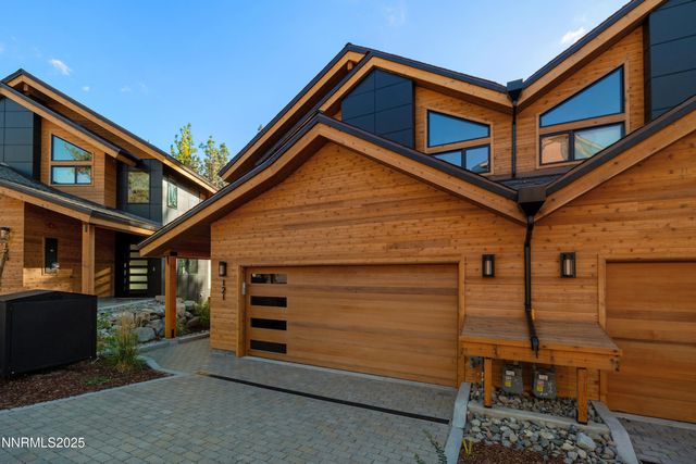 121 Sierra Colina Drive 21, Stateline, NV 89449