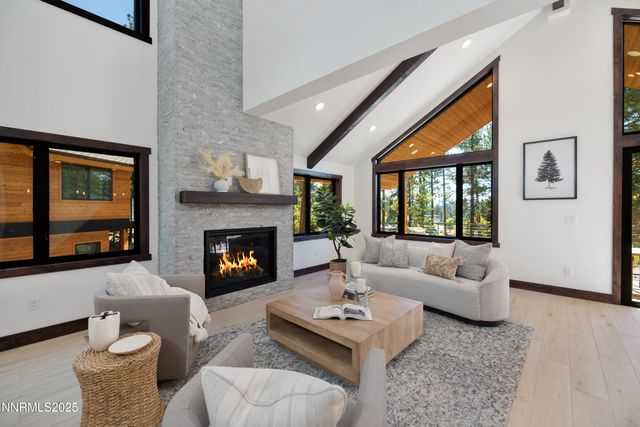 121 Sierra Colina Drive 21, Stateline, NV 89449