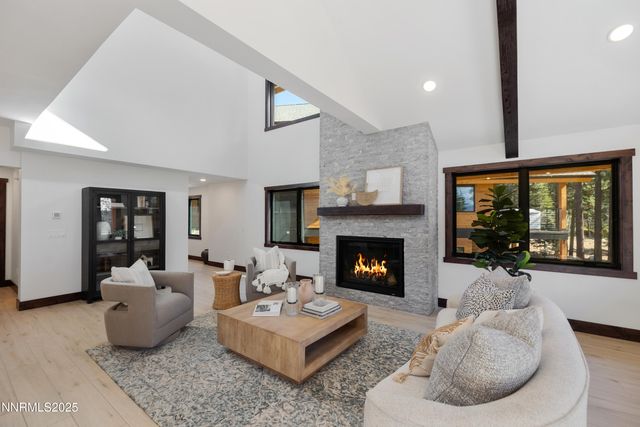 121 Sierra Colina Drive 21, Stateline, NV 89449