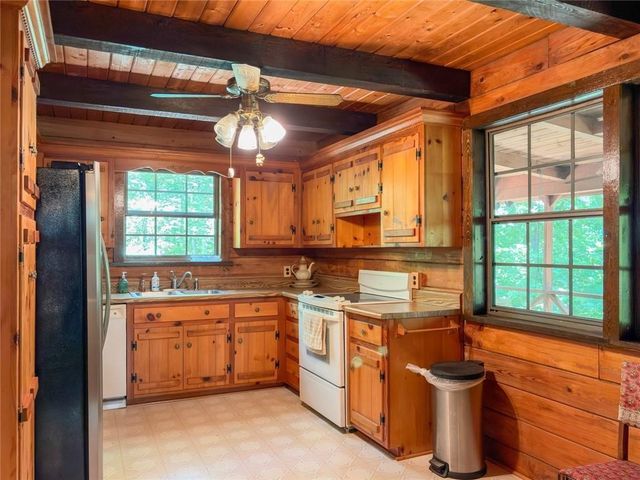 333 Seals Road, Dallas, GA 30157