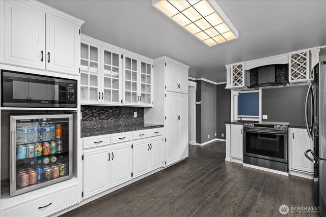11024 139th Street Ct E, Puyallup, WA 98374
