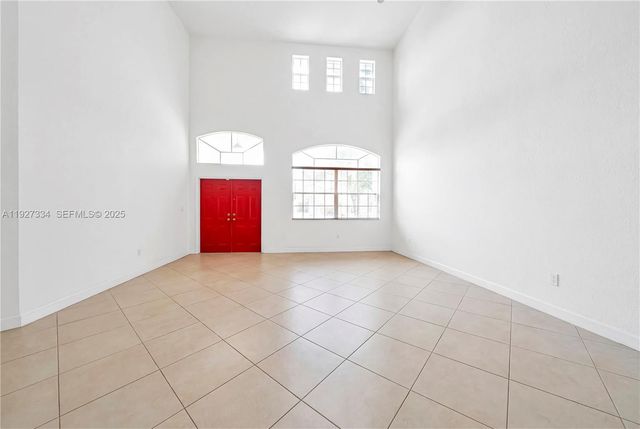 10829 SW 232nd St, Miami, FL 33170