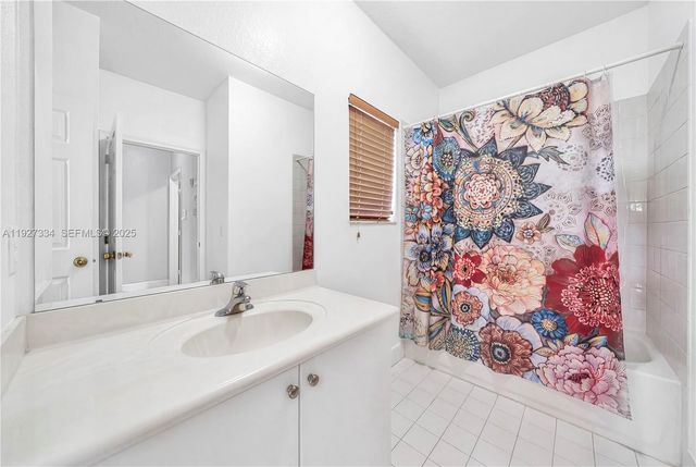 10829 SW 232nd St, Miami, FL 33170