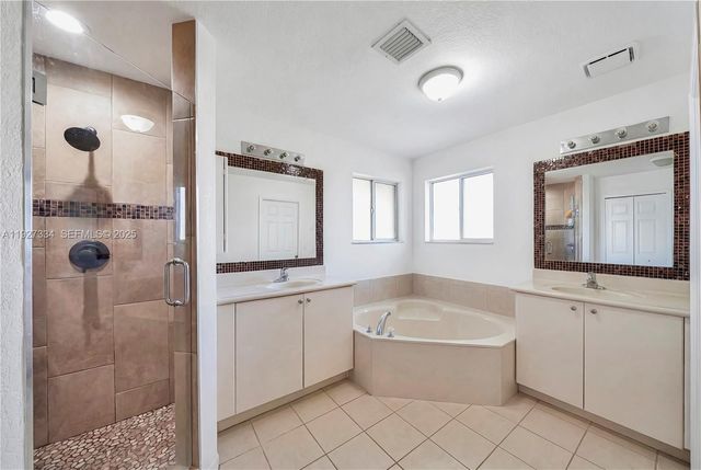 10829 SW 232nd St, Miami, FL 33170