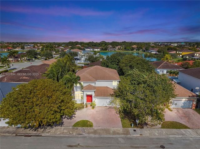 10829 SW 232nd St, Miami, FL 33170