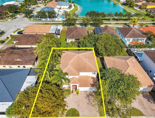 10829 SW 232nd St, Miami, FL 33170