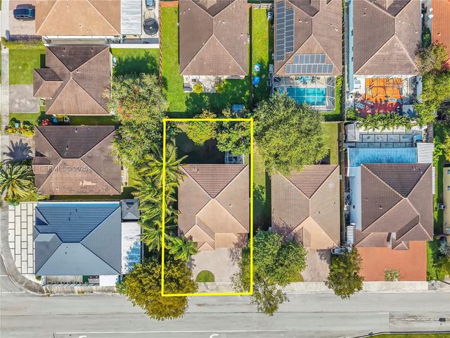 10829 SW 232nd St, Miami, FL 33170