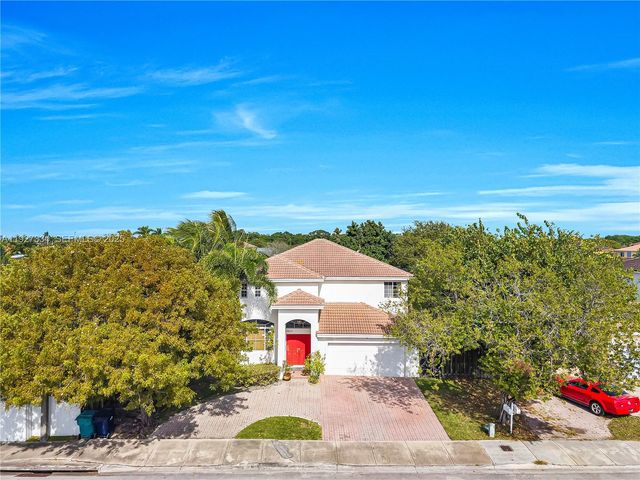 10829 SW 232nd St, Miami, FL 33170