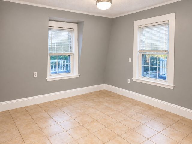 670 East 6th St., 3, Boston, MA 02127