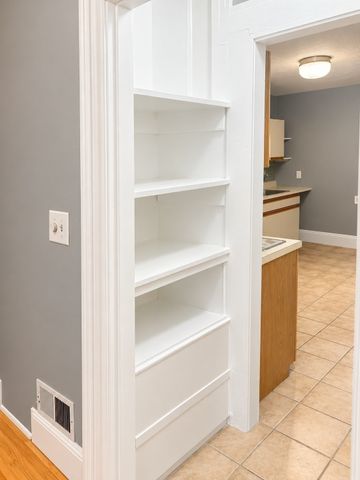 670 East 6th St., 3, Boston, MA 02127