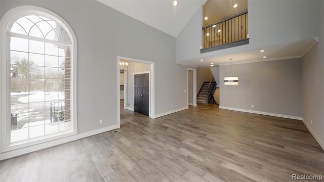 2515 Barberry Drive 21, Shelby Twp, MI 48316