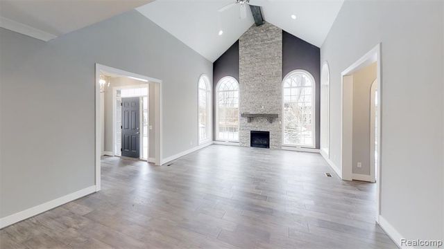 2515 Barberry Drive 21, Shelby Twp, MI 48316