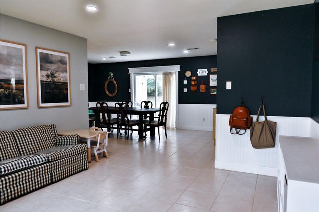 522 Sunview Drive, Livingston, TX 77351