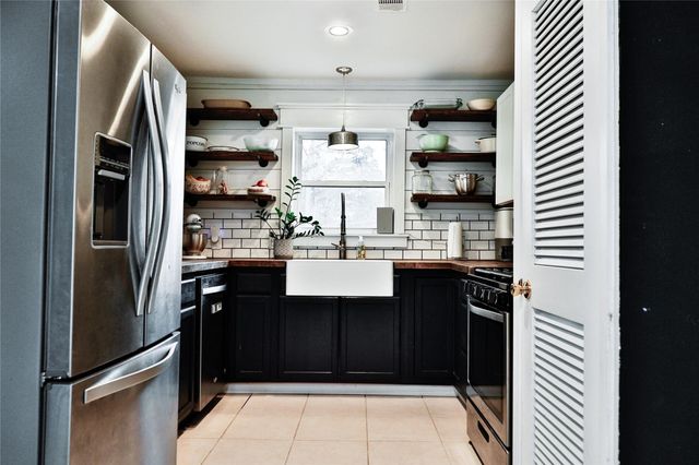 522 Sunview Drive, Livingston, TX 77351