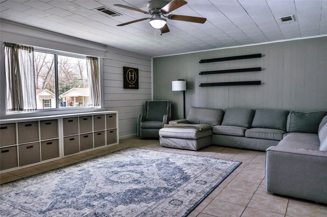 522 Sunview Drive, Livingston, TX 77351