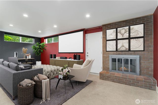 5539 Frances Avenue NE, Tacoma, WA 98422