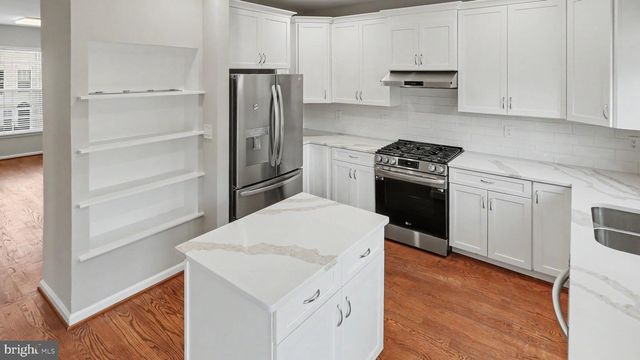 6239 FROSTY WINTER CT, Centreville, VA 20120