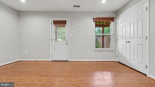 6239 FROSTY WINTER CT, Centreville, VA 20120