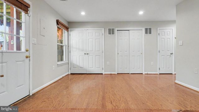 6239 FROSTY WINTER CT, Centreville, VA 20120