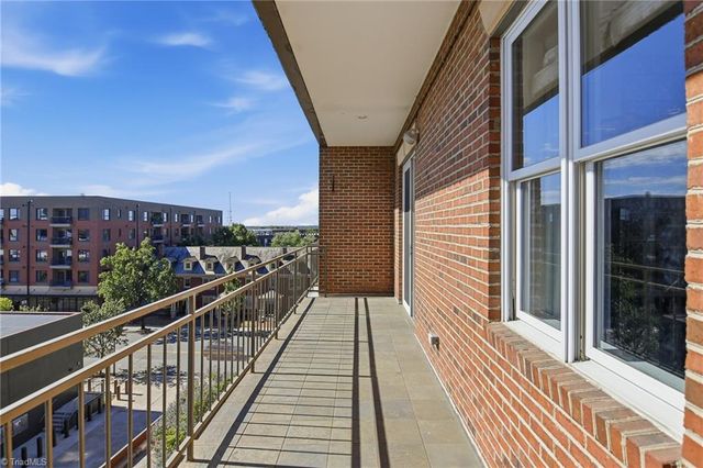 851 4th Street 20, Winston-salem, NC 27101