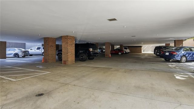 851 4th Street 20, Winston-salem, NC 27101