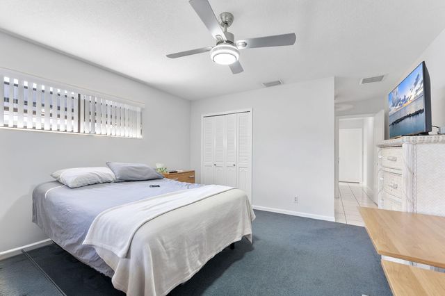 9860 Pecan Tree Drive A, Boynton Beach, FL 33436