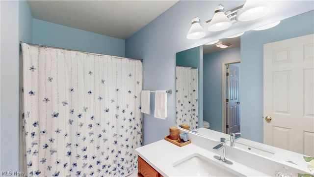 709 Gold Leaf Court, Streetsboro, OH 44241