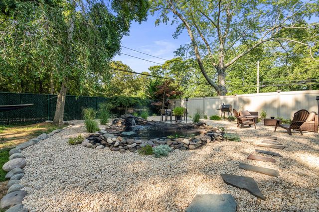 28 Yaphank Avenue, Brookhaven, NY 11719