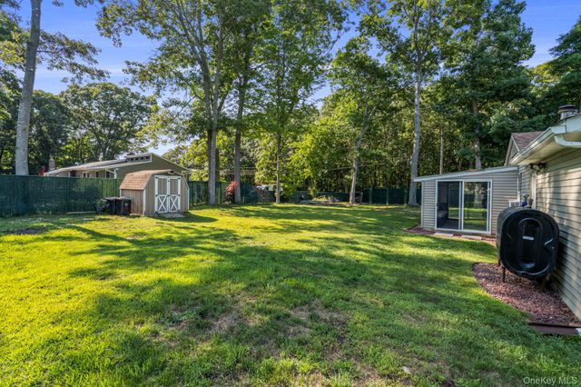 28 Yaphank Avenue, Brookhaven, NY 11719