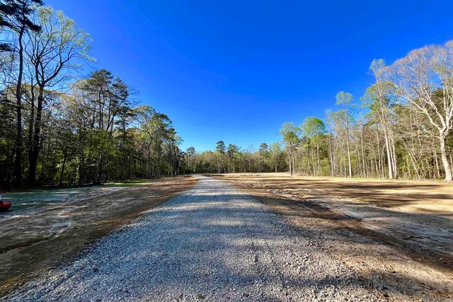 25 Lillian Ln, Ethel, LA 70730