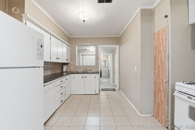 2539 N Boston Place, Tulsa, OK 74106