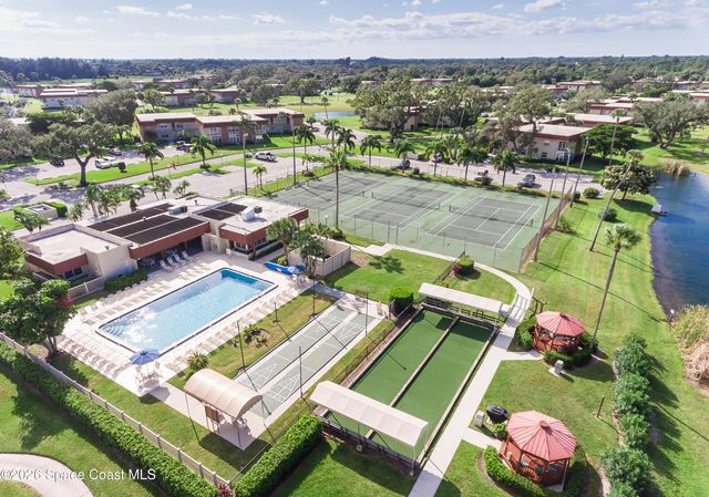 52 Woodland Drive 103, Vero Beach, FL 32962