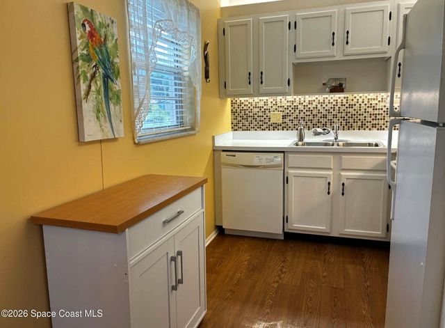 52 Woodland Drive 103, Vero Beach, FL 32962
