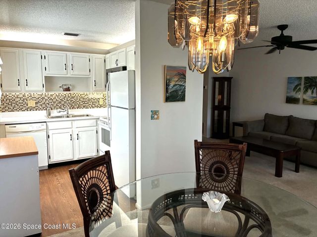 52 Woodland Drive 103, Vero Beach, FL 32962