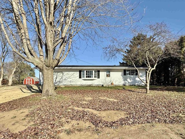 8737 E L J Townline Road, Milton, WI 53563