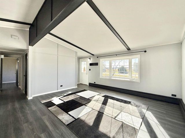 8737 E L J Townline Road, Milton, WI 53563