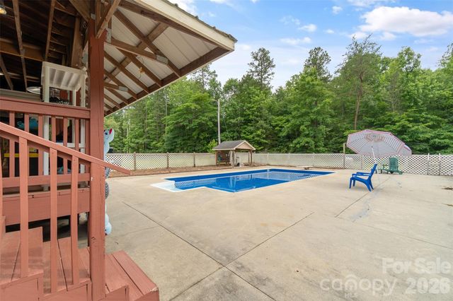 229 Oakridge Road, Stanley, NC 28164