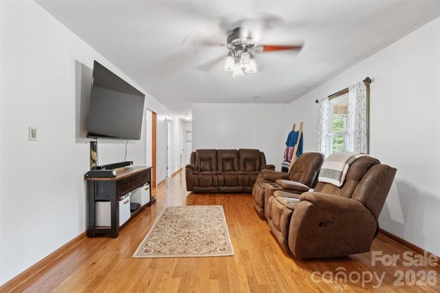 229 Oakridge Road, Stanley, NC 28164