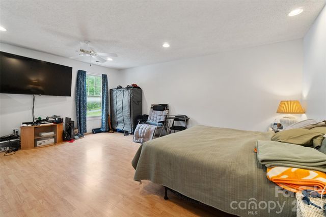 229 Oakridge Road, Stanley, NC 28164
