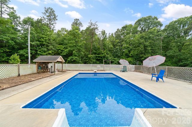 229 Oakridge Road, Stanley, NC 28164