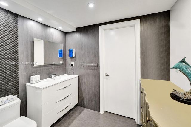 6911 Environ Blvd 1K, Lauderhill, FL 33319