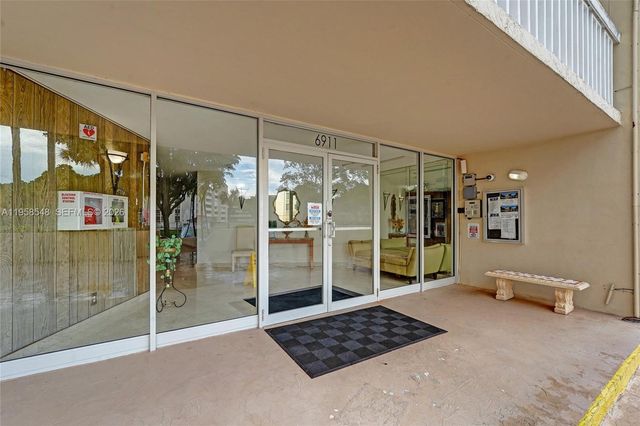 6911 Environ Blvd 1K, Lauderhill, FL 33319