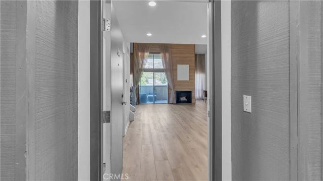 320 E Stocker 304, Glendale, CA 91207